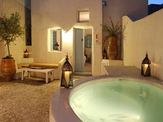 Villa Ivi Santorini Jacuzzi