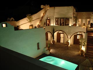 Villa Winery Canava Mansions At Night