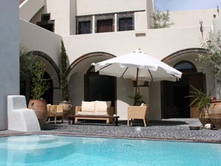 Villa Winery Canava Snatorini Pool