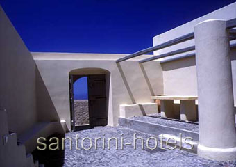 Zannos Melathron Santorini Pyrgos Relais Chateaux