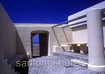 Zannos Melathron Santorini Pyrgos Relais Chateaux