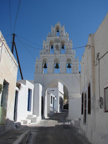 day tours in santorini - megalochori village