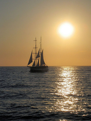 santorini sunset cruise