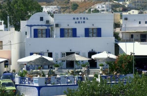 akis esperides santorini