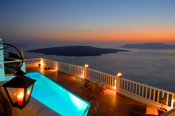 athina suites santorini