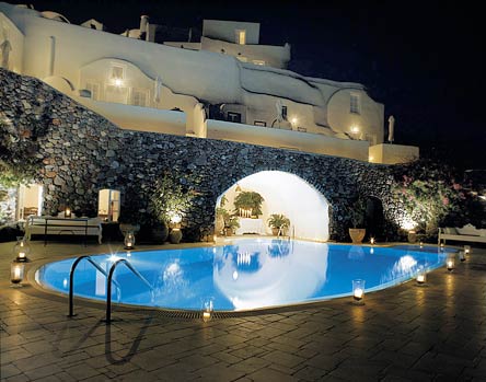 canaves suites santorini