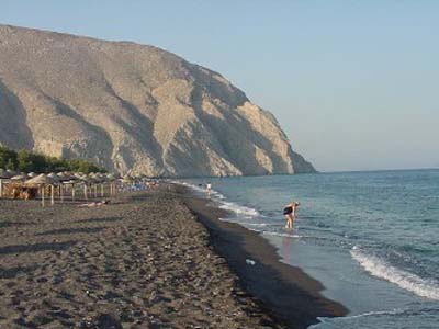 santorini perissa beach