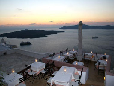 Sphinx Restaurant in Fira