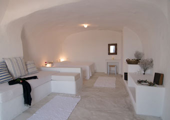Aghios Artemios Traditional Houses hotel santorini Greece room