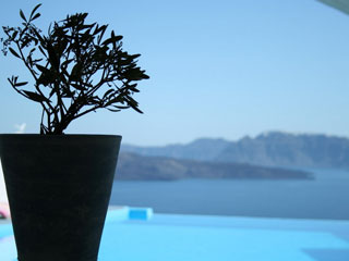 Astarte Honeymoon Suites  hotel Santorini-pool