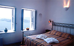 Calderas Lilium Apartment Santorini- room