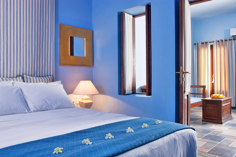 Cosmopolitan Suites Santorini room