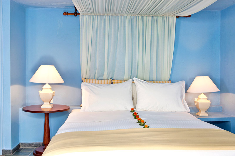 Cosmopolitan Suites caldera view hotel santorini-accommodation