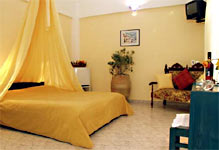 Phillipion Villas santorini room