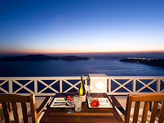 Regina Mare Villas Santorini pool view