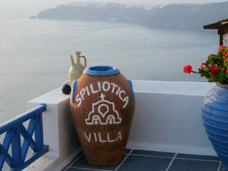 spiliotica villa santorini - spiliotica villa pool 