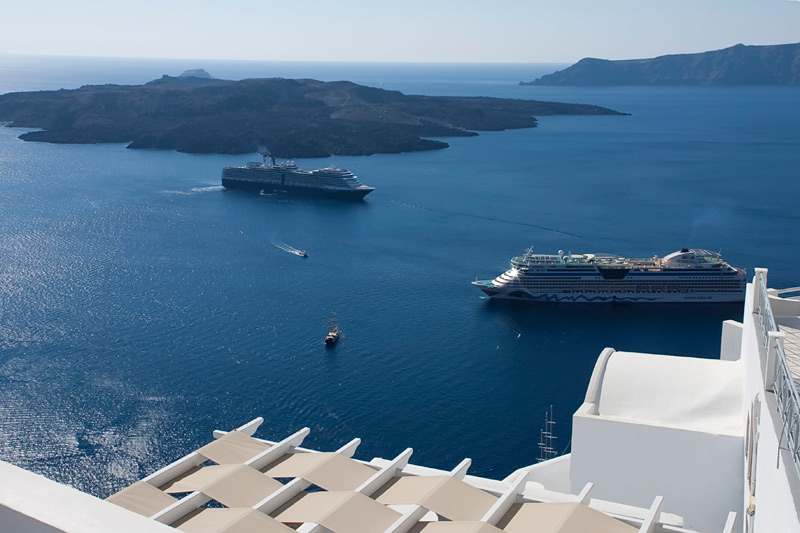 Tzekos villas first class hotel santorini-caldera view