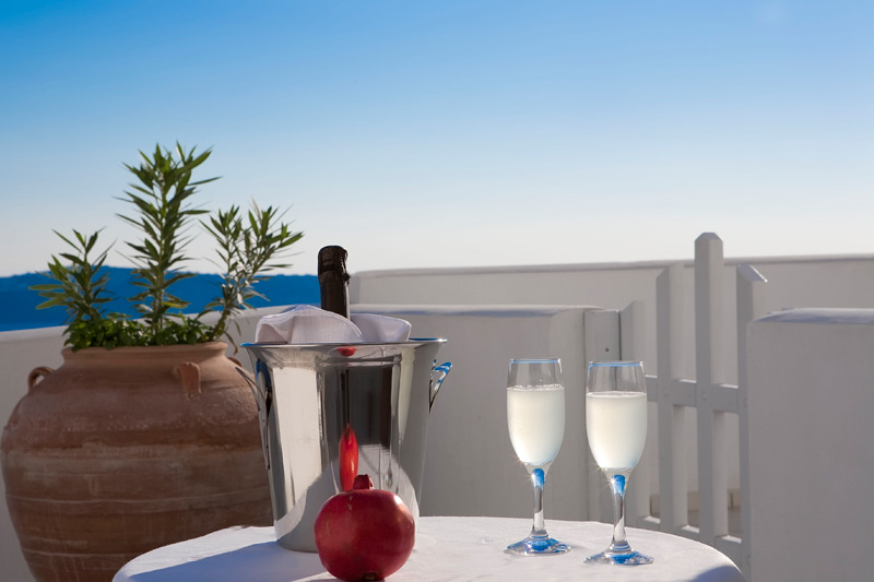Tzekos villas first class hotel santorini-caldera view-bath