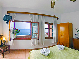 Kavalari hotel- hotels in santorini-Kavalari hotel view
