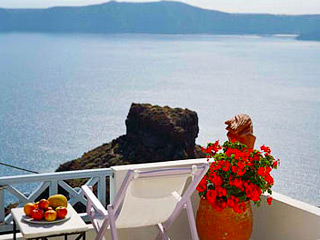 Oniro Suites santorini caldera view hotel greece