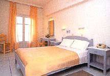 King Thiras Hotel- santorini budget accommodation-King Thiras Room