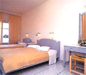 King Thiras Hotel- santorini budget accommodation-King Thiras Room