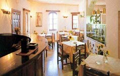 pelican hotel- fira accommodation -pelican breakfast room