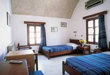 pelican hotel- fira accommodation -pelican room