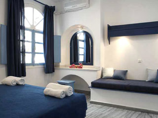 sigalas - santorini budget accommodation - sigalas room
