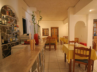 sunrise hotel-fira accommodation -sunrise room