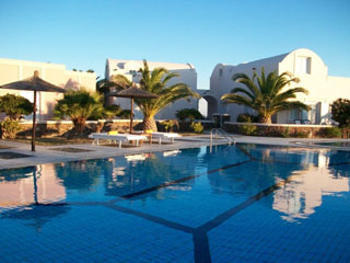 Pantheon Villas Santorini - Patheon Villas pool view